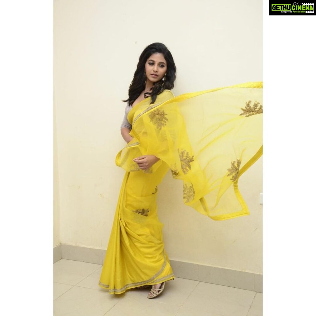 Anjali Instagram - And it was all yellow 🌼 Saree- @raw_mango Styled- @amritha.ram 😘 #saree #love #yellow