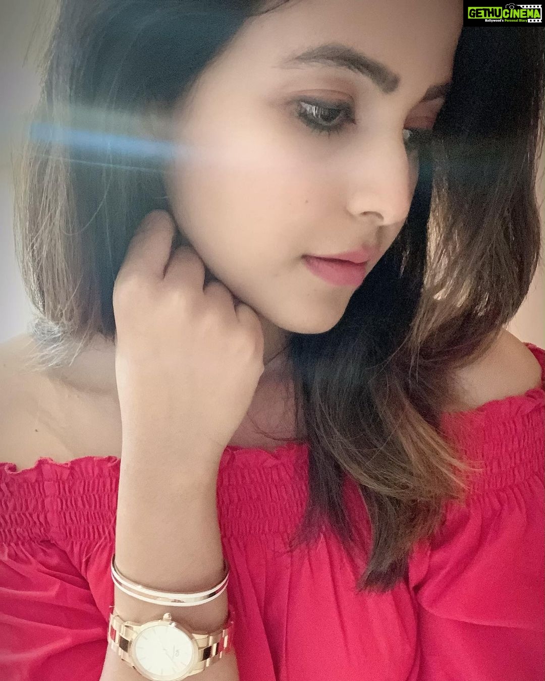 Anjali Instagram - Happy Valentine’s Day to all the people celebrating love đŸ¤— #valentines #day