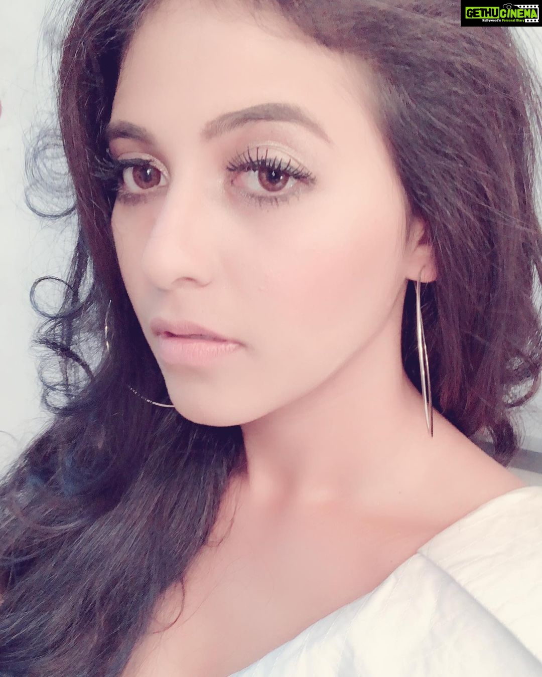 Anjali Instagram - The eyes tell more than words could ever say 🧿 #happy #weekend