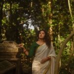 Anjana Jayaprakash Instagram - 🌸🌸 Saree set by @pranaahbypoornimaindrajith Shot by @parvathy.prasad_ Creative direction & coordination: @labfour13 HMU: @makeupby_nami_