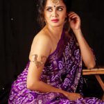Anjana Rangan Instagram - Day 8 : PURPLE 💜 Purple commands attention and demands Respect. Its Royal, luxurious and is magical! 💜 #navarathricollections by @magicbyjeeni Shot by @padambyveni MUAH : @kalai_hair_and_makeup ✨