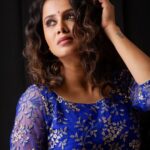 Anjana Rangan Instagram - Day 4 : Blue 🦋💙 The colour of Trust and Loyalty💙 #navarathricollections by @magicbyjeeni Shot by @padambyveni MUAH : @kalai_hair_and_makeup ✨