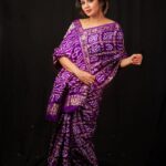 Anjana Rangan Instagram - Day 8 : PURPLE 💜 Purple commands attention and demands Respect. Its Royal, luxurious and is magical! 💜 #navarathricollections by @magicbyjeeni Shot by @padambyveni MUAH : @kalai_hair_and_makeup ✨