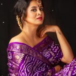 Anjana Rangan Instagram - Day 8 : PURPLE 💜 Purple commands attention and demands Respect. Its Royal, luxurious and is magical! 💜 #navarathricollections by @magicbyjeeni Shot by @padambyveni MUAH : @kalai_hair_and_makeup ✨