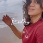 Anjana Rangan Instagram - Thadukki vizhundha beach ‘a vechikitu ivlo naal rasikamale irundhen.. when coming back from school.. Just took sometime to take in the gorgeous weather and sea breeze! Sun music style’la sollanum ‘na.. ‘Prechana prechana ‘nu odite irukara vaazhkaila.. oru kutti commercial break ‘ 🙌♥️ #mightdeletelater