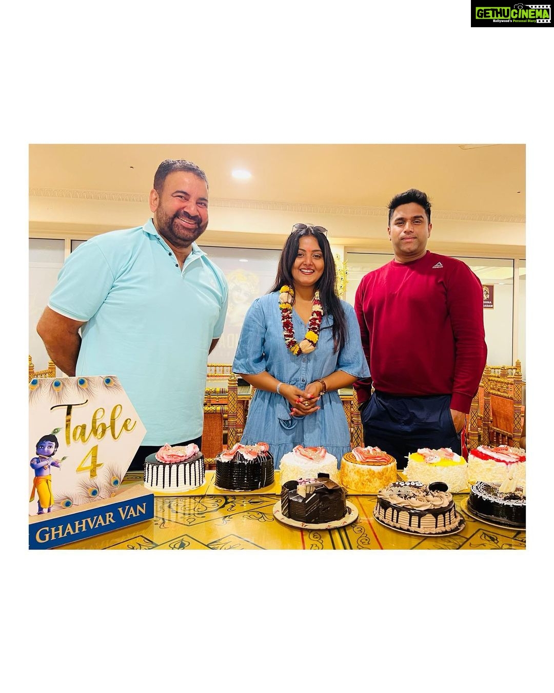 Anjana Singh Instagram - Happy birthday @vineet_a_singh_thakur Ji God bless you with good health,wealth and happiness…thank you so much for always being there for me 🥰 Ones again Happy Birthday 🎂 Aur Han aapke bday ke sath sawan khatam ho rha hai 🤣😂🤣😂 Toh enjoy #partyduehai😛
