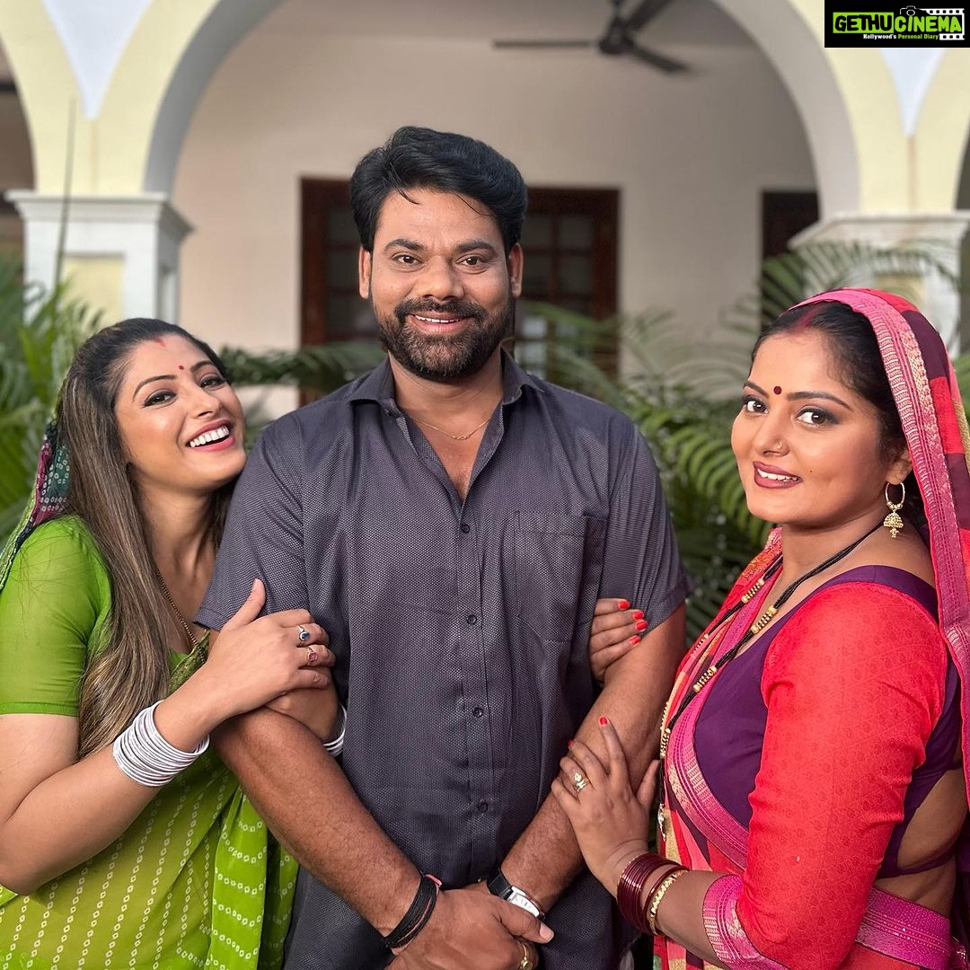 Anjana Singh Instagram - मुझें किसी की नज़र ना लगे 😀🧿 production no 12 @singhkpradeep999 @pradeep_singh_wwp @meratiaapurv @monikasingh5519 @enterr10rangeela @ajaysjha15 @skchauhanwriter