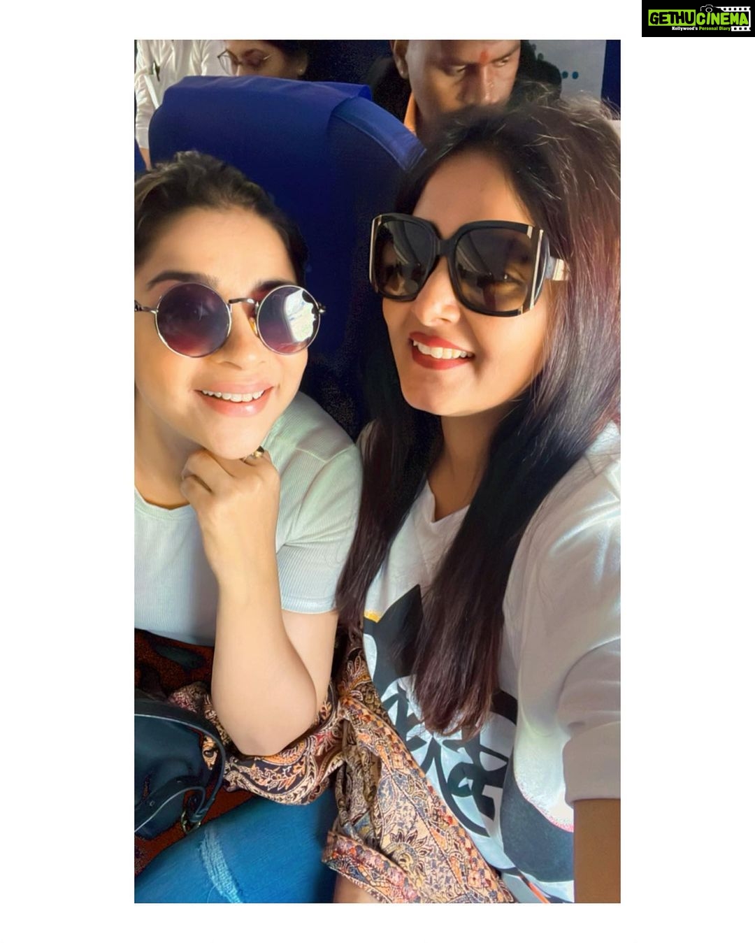 Anjana Singh Instagram - Happiest birthday 🎂dear @anaraguptaactress 🎁 God bless you Keep rocking 🥰❤️