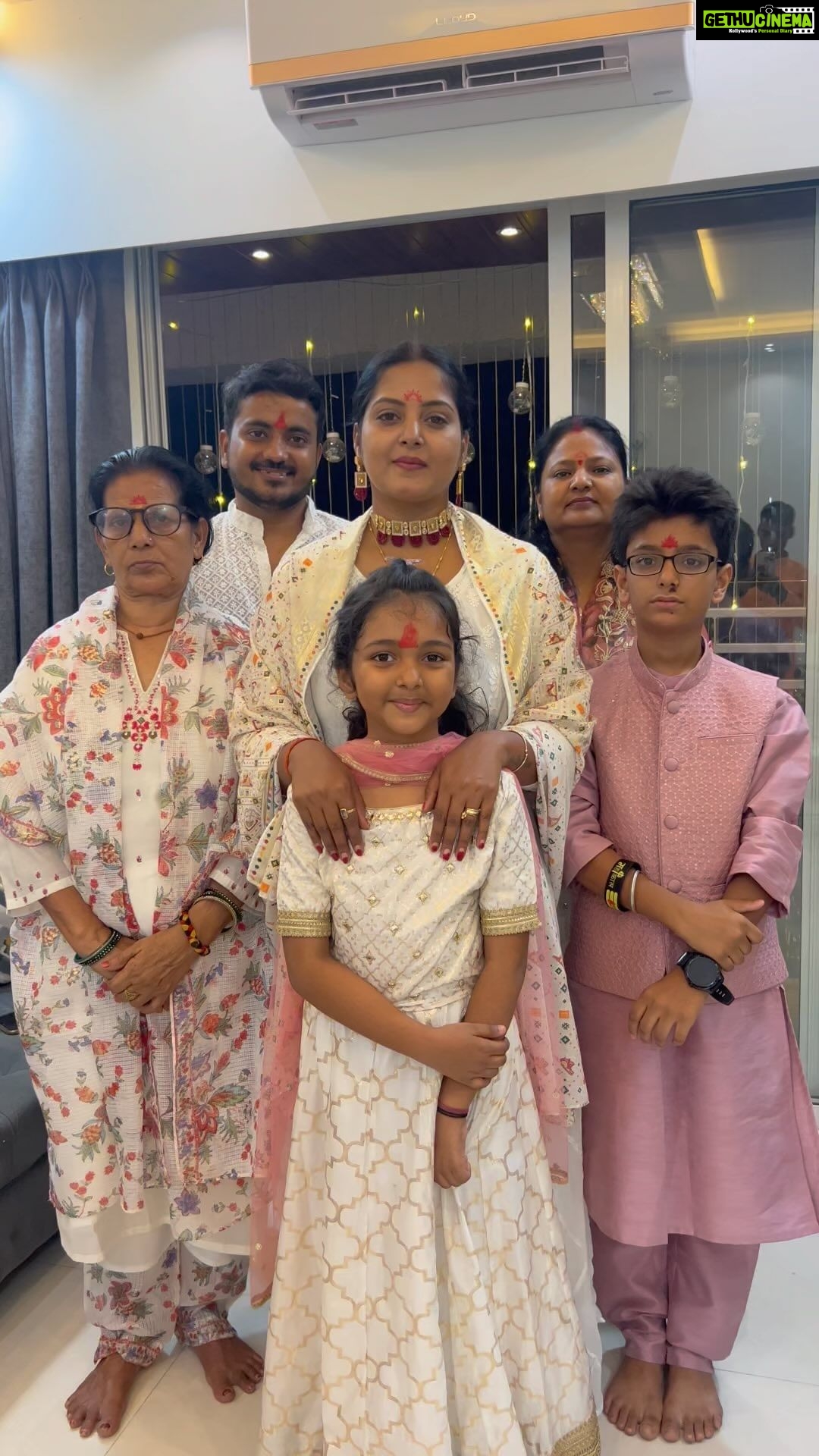 Anjana Singh - 98.8K Likes - Happy Diwali šŖ