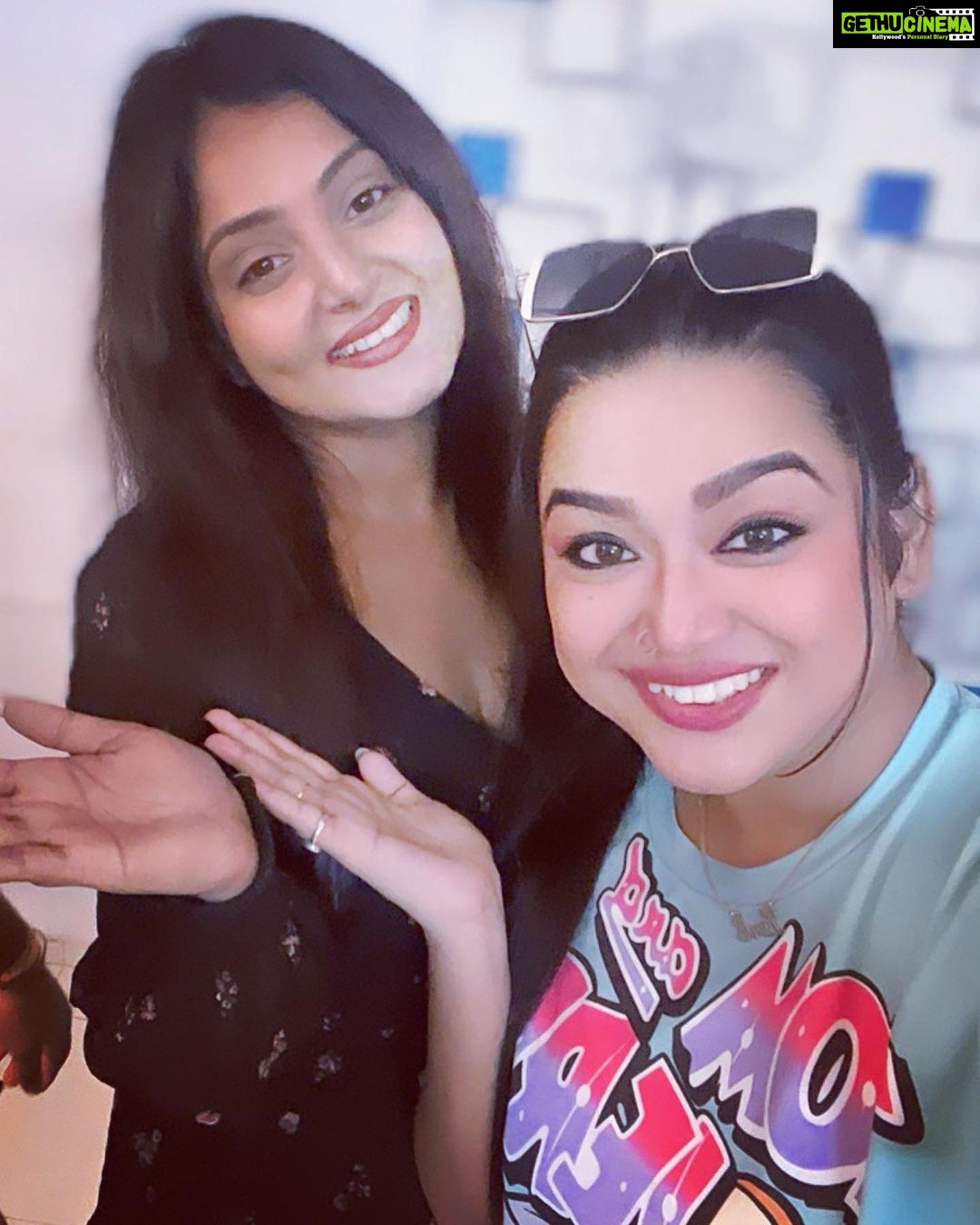 Anjana Singh Instagram - Wish you Happy birthday to you most beautiful and pretty @anjana_singh_ ji🥰🥰🥰❤️❤️🥳🥳🥳🥳🎂🎂🎂🎂🎂🎂🎂🎂🎂