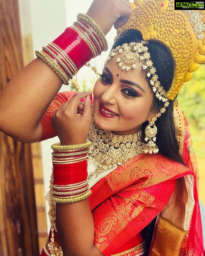 Anjana Singh Instagram - Happy Dussehra 🙏🏻🙏🏻🌺 #jaishriram #jaisanatanadharma🙏🚩🙏 Jaunpur, Uttar Pradesh