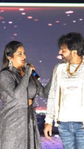 Anjana Singh Instagram - Anjana Singh जी ने | Pawan Singh जी | के लिए बोला शेरो शायरी Love You All #PawnaSingh #AnjanaSingh #SatyaBhai #Reels #ViralVideo