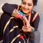 Anjana Singh Instagram - #comedy #reels #trending