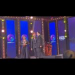 Anjana Singh Instagram - About Last Night Sharing Stage with the legendary Actor @govinda_herono1 Ji, It’s like a dream😴come true ❤️❤️ Thank you so much ☺️ DANGLE PLAY STAGE &SCREEN AWARDS 2K23