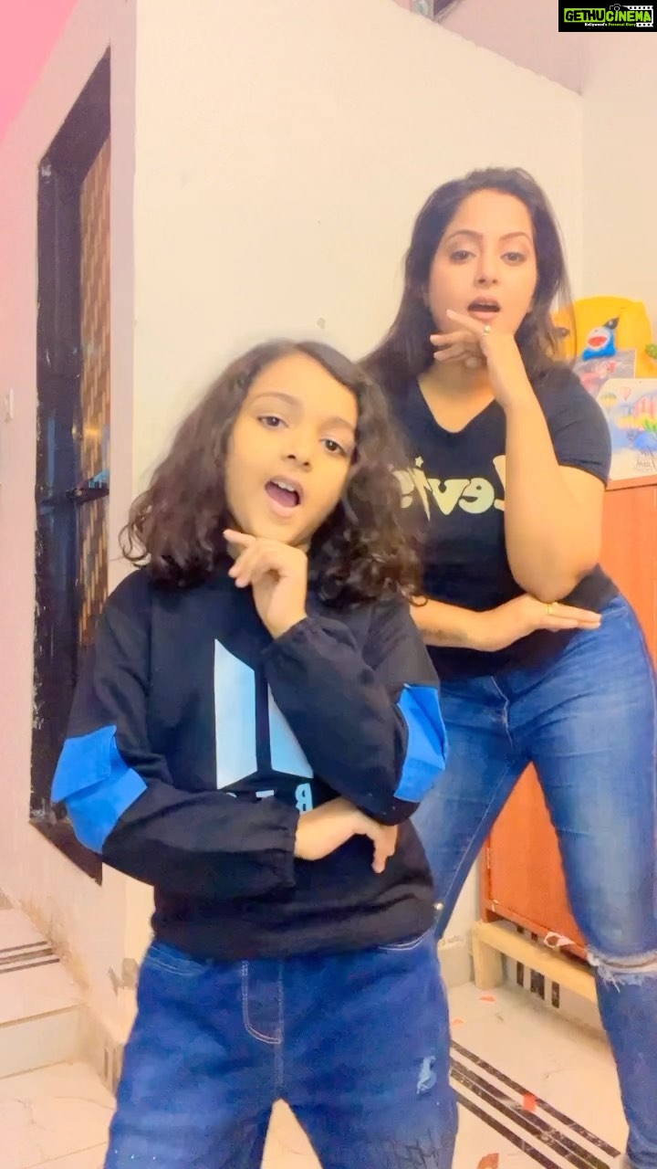 Anjana Singh - 169K Likes - #sundayvibes
#reelsinstagram
#reels
#reelitfeelit
#likedaughterlikemother
#maabeti