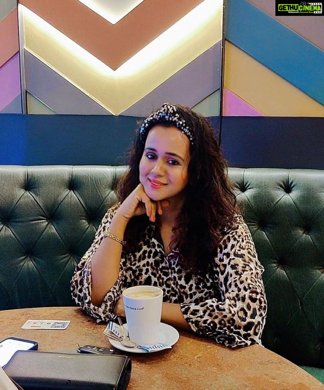 Anjana Singh Instagram - Happy birthday dear @gunjanpant_official 🎂🎁 God bless you ❤️🙌 May your all wishes come true Whatever you wish for 🥰😘🎁🎁🌈