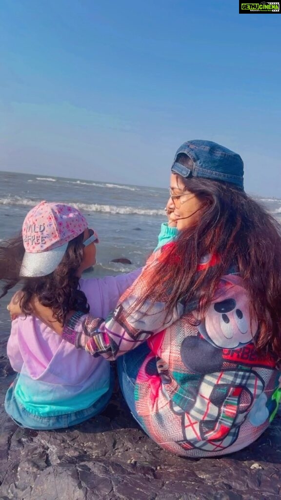 Anjana Singh Instagram - #morningvibes #goodmorning #maabeti #likedaughterlikemother #beautifullife #positivity #reels #reelitfeelit #reelsinstagram