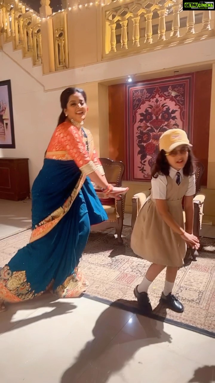 Anjana Singh - 129.6K Likes - #christmas #eve šš
š¤¶šš
#maabeti
#likedaughterlikemother
#reelitfeelit
#reels
#reelsinstagram
