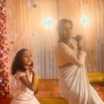 Anjana Singh Instagram – #pariskatrip 
#trending 
#trendingreels 
#maabeti 
#likedaughterlikemother 
#reels 
#reelitfeelit 
#mewithmylove ❤️🧿
#❤️