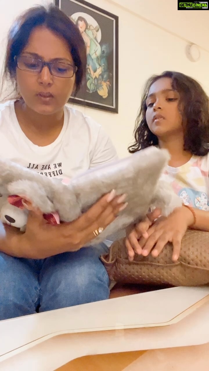 Anjana Singh Instagram - Haye mera foodie baccha 🤣😂🙈🙈🙈 #reelkarofeelkaro #reels #likemotherlikedaughter ❤️🥰