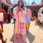 Anjana Singh Instagram – Har Har Mahadev 🙏🏻🙏🏻 बाबा बैद्यनाथ मंदिर, देवघर –  Baba Baidyanath Temple, Deoghar