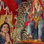 Anjum Fakih Instagram - As we bid farewell to #Navratri & on the occasion of Maha Navmi, I sincerely wish that Maa Durga fills your heart with love & compassion,may she bless you with good health & prosperity,may the divine power of the Maa fills your home with joy & happiness,May she gives you the strength & power to overcome every bit of pain & struggles… 🙏🏼🙏🏼🙏🏼#Jaimatadi #mahanavmi #navratri #jaimaadurga . P.s : special thanks to @ritesh.n.yadav for making me a part of this beautiful celebration of love,colors,unity & the divine feminine(Maa Durga/ Ulve chi maharani) Love to all my fans for showering me with so much of love and affection all these years,thank you for everything my family #gratitude ♥️♥️♥️