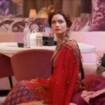 Ankita Lokhande Instagram - Her regal red look deserves a crown 👑❤️ @realvikasjainn @colorstv @beingsalmankhan @officialjiocinema @endemolshineind #AnkitaLokhandeJain #Diwali #AnViInBiggBoss17 #BiggBoss #BB17 #DilDimaagAurDum #Colors #SalmanKhan #JioCinema