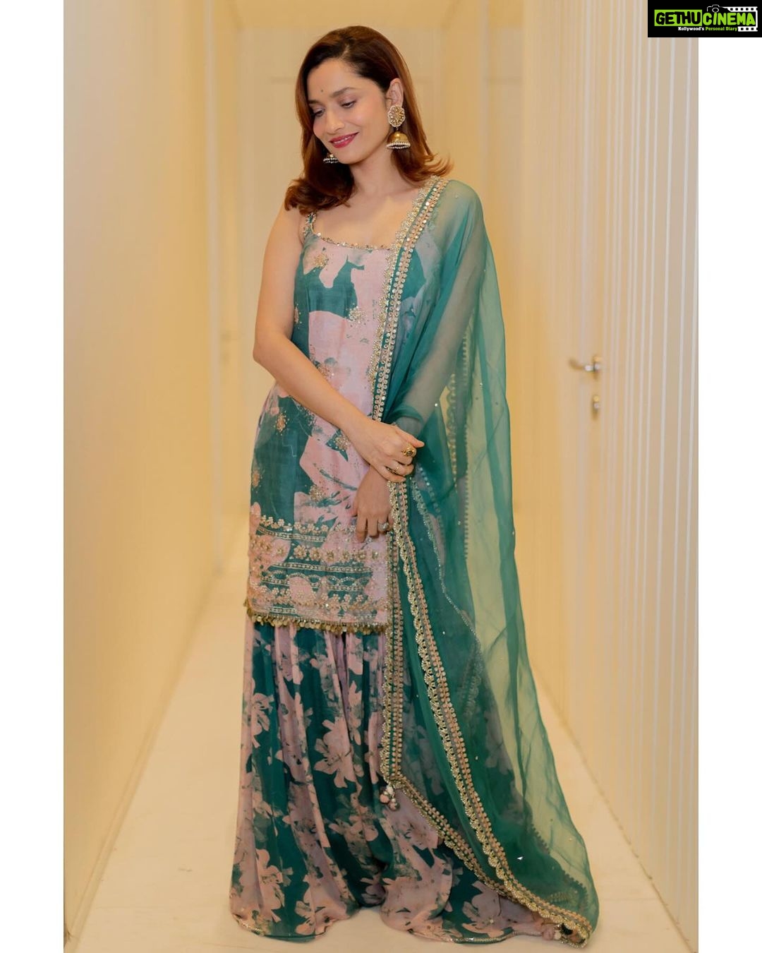 Ankita Lokhande Instagram - Happy Dhanteras to everyone celebrating! ✨♥️ @colorstv @beingsalmankhan @officialjiocinema @endemolshineind Credits:- Outfit: @ivorybydipika Jewellery: @womencode.in @radhya_jewellery Styled By: @hemlataa9 Assisted By: @saloni142_ @haaute #AnkitaLokhandeJain #VickyJain #HappyDhanteras #Dhanteras2023 #AnViInBiggBoss17 #BiggBoss #BB17 #DilDimaagAurDum #Colors #SalmanKhan #JioCinema