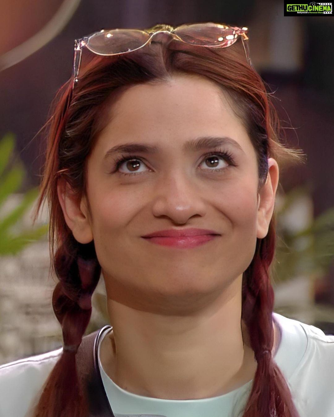 Ankita Lokhande Instagram - Her smile is the ultimate mic drop moment for us 🫶🏻 @colorstv @beingsalmankhan @officialjiocinema @endemolshineind #AnkitaLokhandeJain #AnViInBiggBoss17 #BiggBoss #BB17 #DilDimaagAurDum #Colors #SalmanKhan #JioCinema