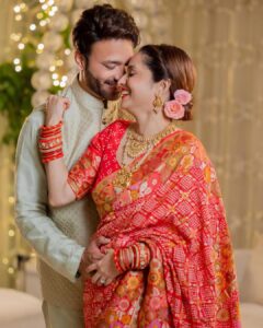 Ankita Lokhande Instagram - Wishing all the beautiful couples out there a lifetime filled with love, understanding, and the joy of building a beautiful life together. Happy Karwa Chauth! 🌕❤️

@colorstv @beingsalmankhan @officialjiocinema @endemolshineind 

#AnkitaLokhandeJain #KarwaChauth #AnViInBiggBoss17 #BiggBoss #BB17 #DilDimaagAurDum #Colors #SalmanKhan #JioCinema