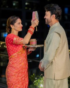 Ankita Lokhande Instagram - Wishing all the beautiful couples out there a lifetime filled with love, understanding, and the joy of building a beautiful life together. Happy Karwa Chauth! 🌕❤️

@colorstv @beingsalmankhan @officialjiocinema @endemolshineind 

#AnkitaLokhandeJain #KarwaChauth #AnViInBiggBoss17 #BiggBoss #BB17 #DilDimaagAurDum #Colors #SalmanKhan #JioCinema