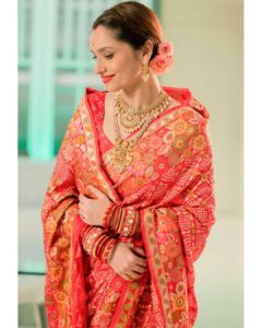 Ankita Lokhande Instagram - Wishing all the beautiful couples out there a lifetime filled with love, understanding, and the joy of building a beautiful life together. Happy Karwa Chauth! 🌕❤️

@colorstv @beingsalmankhan @officialjiocinema @endemolshineind 

#AnkitaLokhandeJain #KarwaChauth #AnViInBiggBoss17 #BiggBoss #BB17 #DilDimaagAurDum #Colors #SalmanKhan #JioCinema