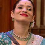 Ankita Lokhande Instagram - Elegant and poised in Turquoise 😌 Which is your favourite look, open hair or bun? Credits:- Outfit: @warpnweftbysagrikarai Jewellery: @aurous.in @cherryblossoms.designs Styled By: @hemlataa9 @stylebyhemlataa Assisted By: @saloni142_ @haaute @colorstv @beingsalmankhan @officialjiocinema @endemolshineind #AnkitaLokhandeJain #AnViInBiggBoss17 #OOTD #BB17 #DilDimaagAurDum #Colors #SalmanKhan #JioCinema
