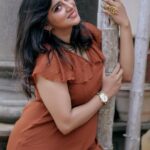 Anna Rajan Instagram - A colour that holds secret. MUA @jaush_an Pic @akhil_photography_tvm @dessertblossom__ #anna #brown #movies #love #bee #malayalam #actress #selflove #happy #fighter