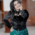 Anna Rajan Instagram – MUA @vini_makeup_artist_
Hair styler @triple_a_hair_styling_ Click @alifnazr #vivov27series #vivo #black #lichi #actress #launch #selflovejourney #selfrespect #smile #happy #keepgoing #🐝 fly