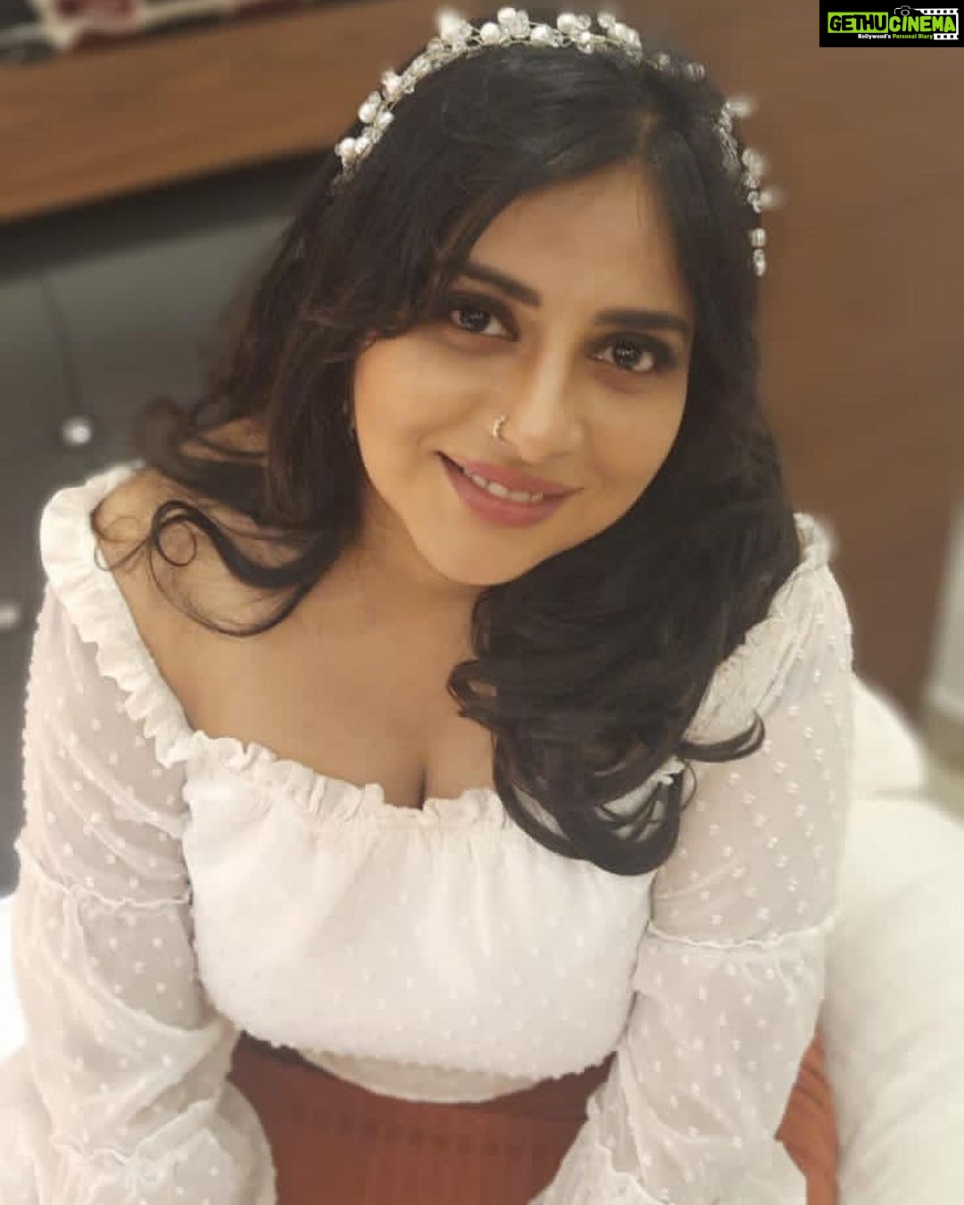 Anna Rajan - 25.7K Likes - Me felt half bride MUA @jaush_an #bride #actress #fighter#love #alone#dream#fighter #smile #blocked