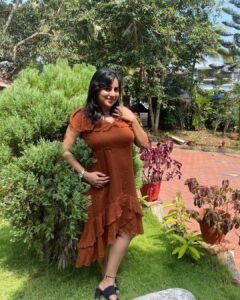 Anna Rajan Instagram - Before the pics taken  pic @dessertblossom__ @jaush_an harith_cnv #brown #fighter #bee #love #actress #survivor