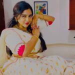 Anna Rajan Instagram - MUA @bits_of_beauty_by_bhavikanair @jaush_an Dress @calico__boutique Shorts @bits_of_beauty_by_bhavikanair Jewels @alameen_fashion_jewels #onam #onamcelebration #onamcollection #onam2023 #new #newreels #trending #deepikapadukone #flowers #love #lordkrishna #colours #positivity #happy #loved #lichi #annaspeeks #trendsetter #malayalam #actress