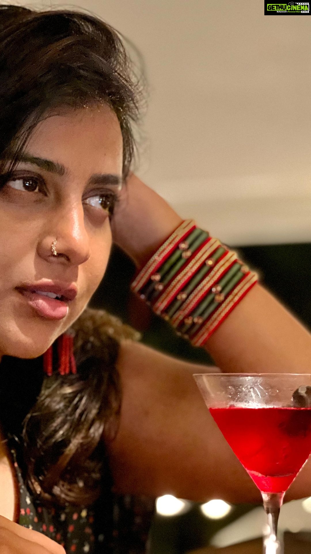 Anna Rajan - 41.9K Likes - Sun's fiery to kiss the night ❤️
#love
#sunset
#bee
#is
#mine