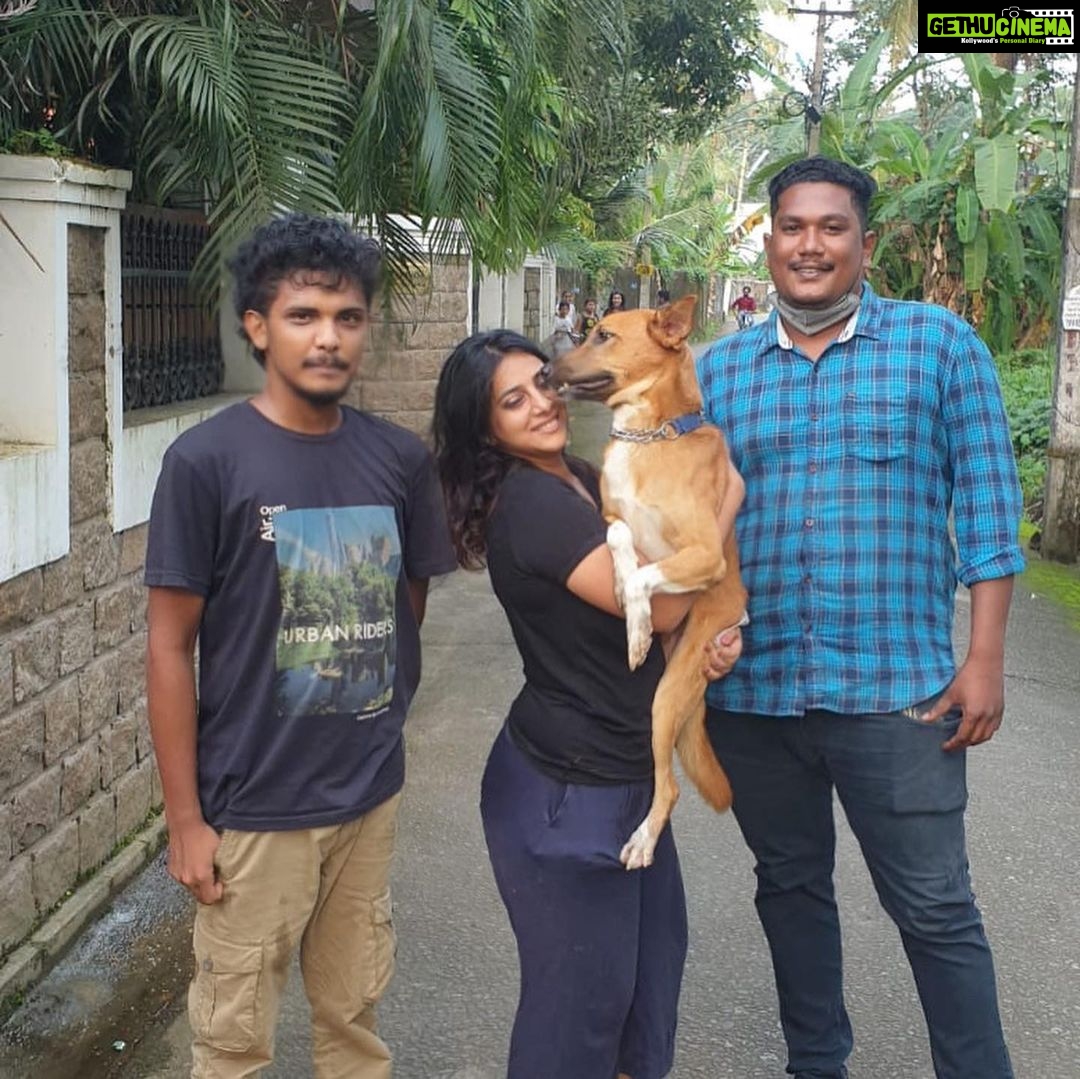 Anna Rajan Instagram - #WHITO got back 🤗🤗🤗🤗🤗We all are immensely greatful#Appu # Roshan and all other friends who helped us to find our whito ❤️❤️❤️❤️❤️❤️