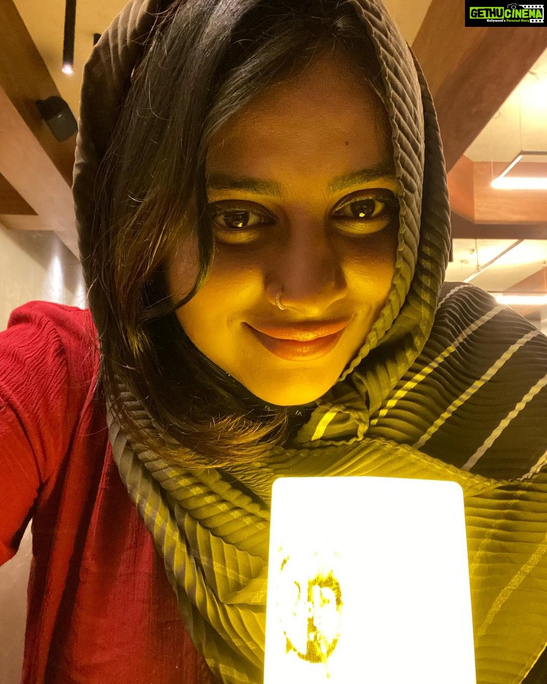 Anna Rajan Instagram - Where words are restrained ................