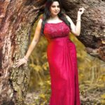 Anna Rajan Instagram - 👗 @iha_designs 💄 @vini_makeup_artist_ 📸 @bigil.benoy
