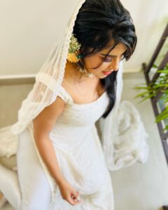 Anna Rajan Instagram - I drifted from snow-white to ......... dress @shawli_aluva  MUA @jaush_an  #white #actress #new #newpost #whitelove #snowwhite #love