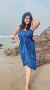 Anna Rajan Instagram - #blue #leave #letitgo #loveyourself #selfrespect #beee.  Pic @adira_pranav& haney  @7_beauty_beast_  Pic edited @vk_clicks88