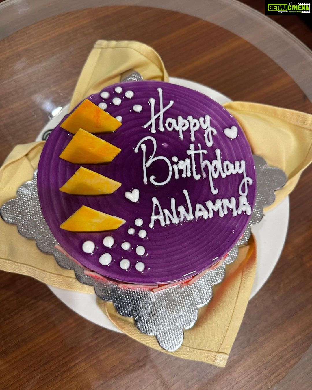 Anna Rajan Instagram - Its my birthday #birthday #love. Tq # beee