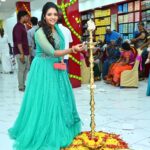 Annabharathi Berchmans Instagram - எங்கள் கோவில்பட்டியில் "VSA Fashions" grand opening ceremony 💪❤ #Annabharathi #anbudanannabarathi #kovilpatti #kovilpatti_city #vsafashions #grandopening #grandopeningevent #GrandOpeningCeremony beautiful makeup & hairstyle :@contourqueens_makeover
