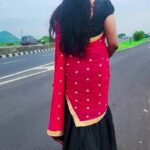 Annabharathi Berchmans Instagram - இனிமையான மாலைப் பொழுதில் 💗 beautiful costume :@venimakeover @sri_aari_bridal_blouse_designe @suba_shini_99 #annabharathi #halfsaree