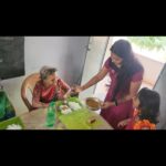 Annabharathi Berchmans Instagram - இன்று (15.10.15)அன்பு மகள் ஆஷிகா பாரதி மற்றும் மகன் அஜயின் பிறந்த நாள் கொண்டாட்டம். காலையில் கோவில்பட்டி "வெளிச்சம் முதியோர் இல்லத்தில்" ஆரம்பித்து இரவு நண்பர்களுடன் கேக் வெட்டி கொண்டாடப்பட்டது . இந்த நல்ல நிகழ்வை தங்களுடன் பகிர்ந்து கொள்வதில் மிக்க மகிழ்ச்சி நண்பர்களே.. உறவுகளே .. ரசிகர்களே ❤💗 beautiful mom and daughter combo dress :@r_s_fashion_designer #annabharathi #anbudanannabharathi #happybirthday