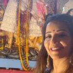 Antara Biswas Instagram – Asche Bochor Abar Esho “MAA”…. #bolodurgamaakijai #durgapuja2023 #shubhobijoya #bengali #happydussehra #blessed #metadurgapujasquad North Bombay Durga Puja