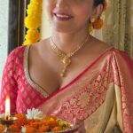 Antara Biswas Instagram – Elo Elo Maa “DURGA MAA “  SHUBHO PANCHAMI 🙏🙏🙏…. #metadurgapujasquad #pujoadda #durgapuja2023 …